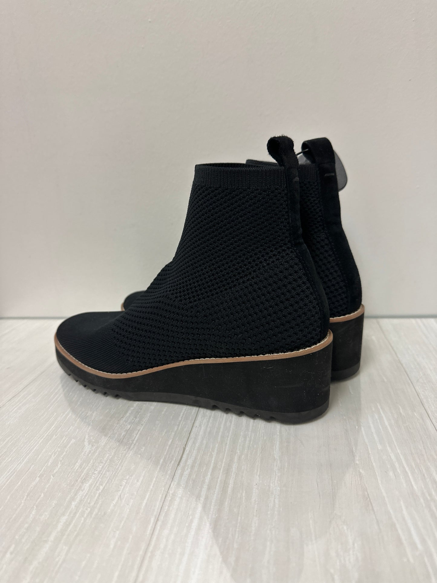 Boots Ankle Flats By Eileen Fisher In Black, Size: 10