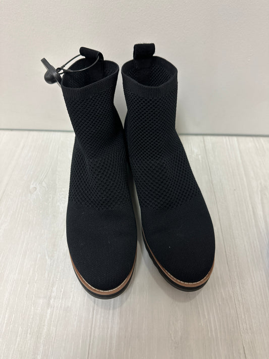 Boots Ankle Flats By Eileen Fisher In Black, Size: 10