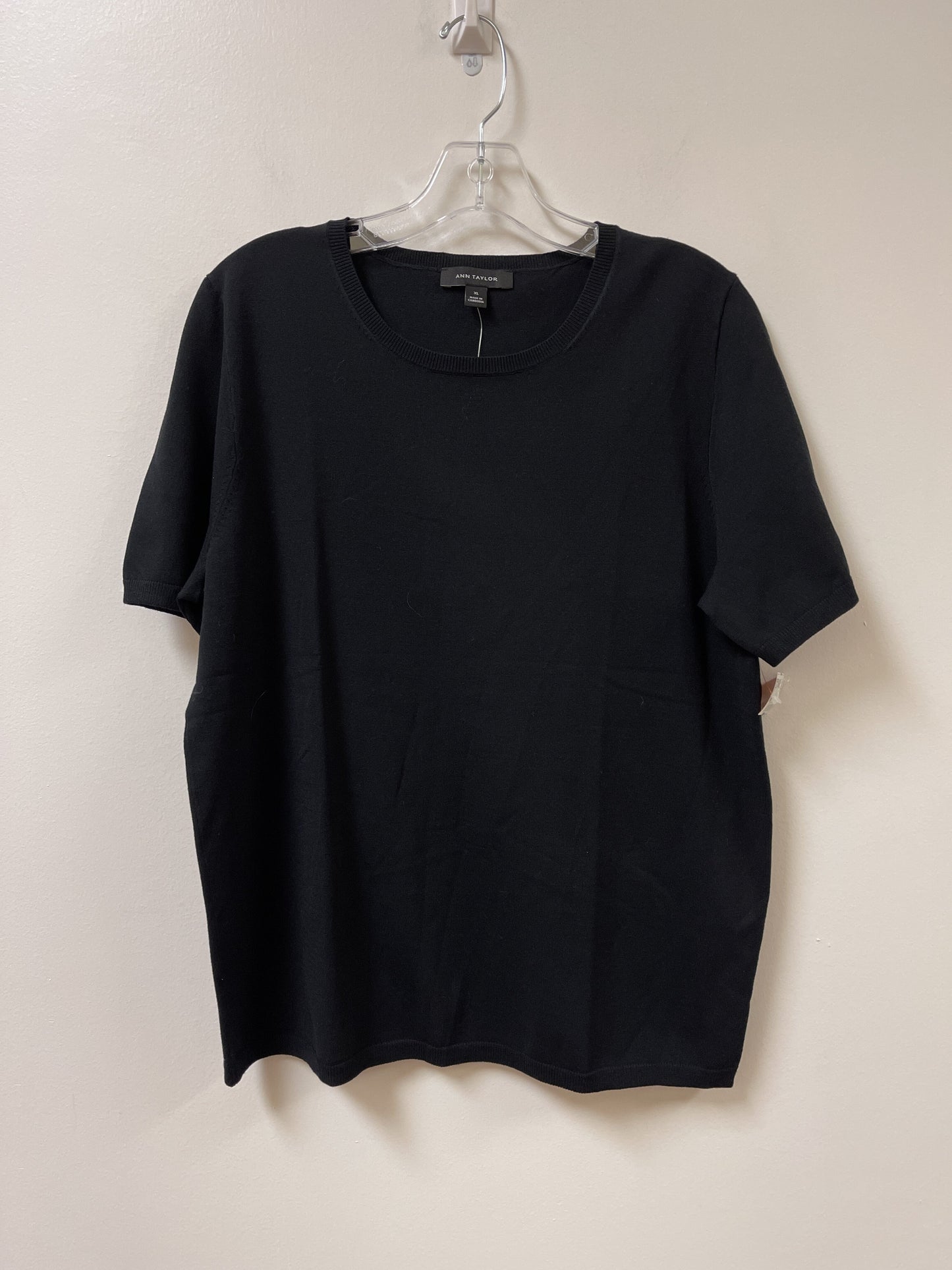 Top Short Sleeve By Ann Taylor Size: Xl