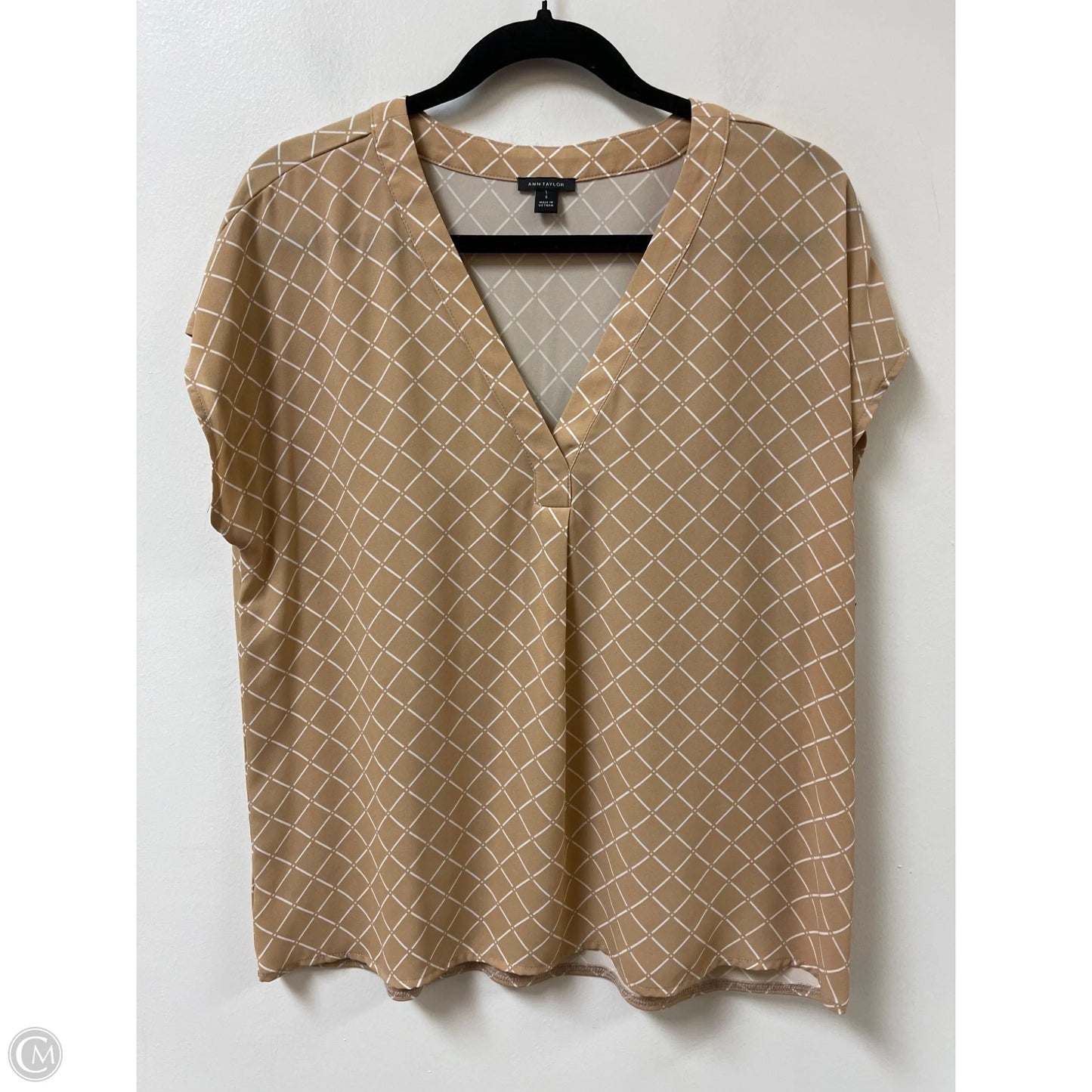 Top Short Sleeve By Ann Taylor In Cream, Size: S