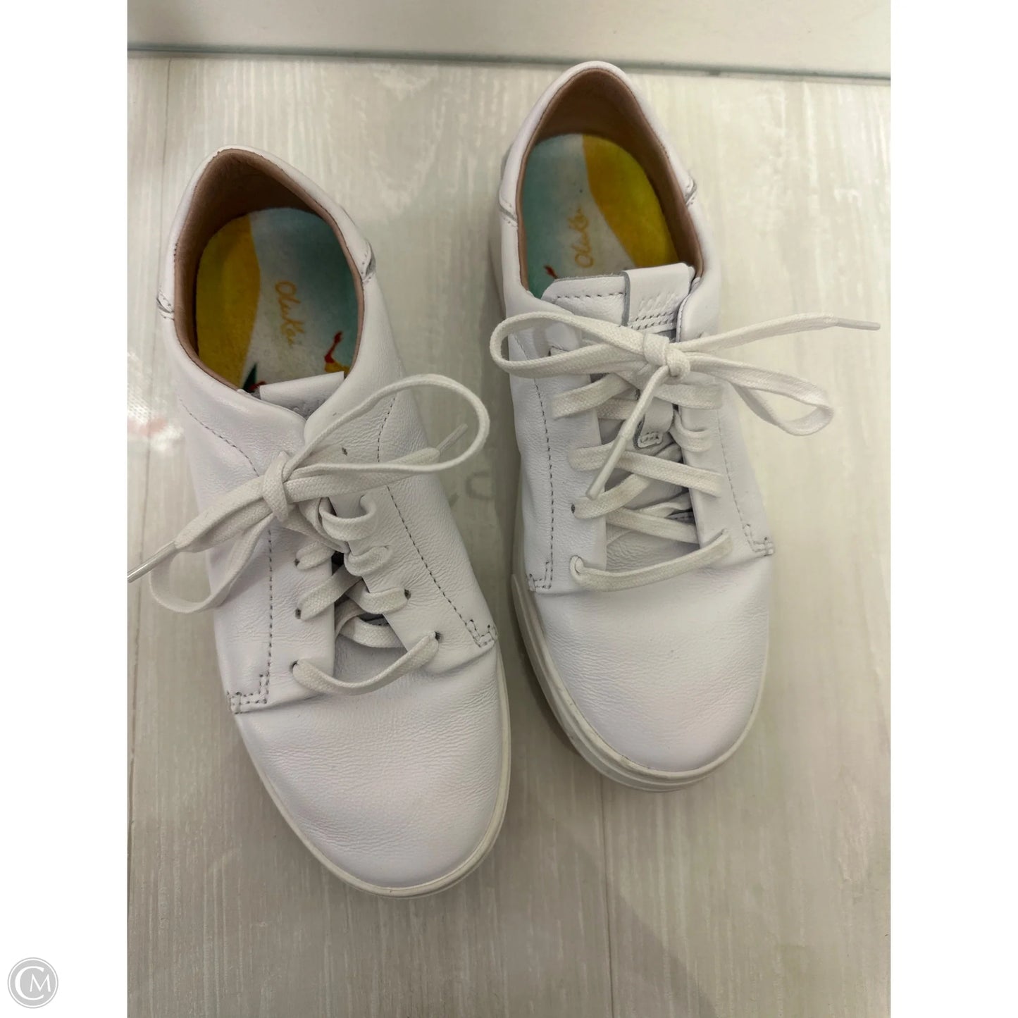 Shoes Sneakers By Olukai In White, Size: 6.5