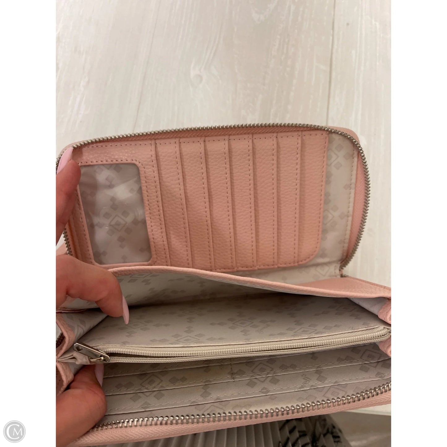 Wallet By Clothes Mentor, Size: Large