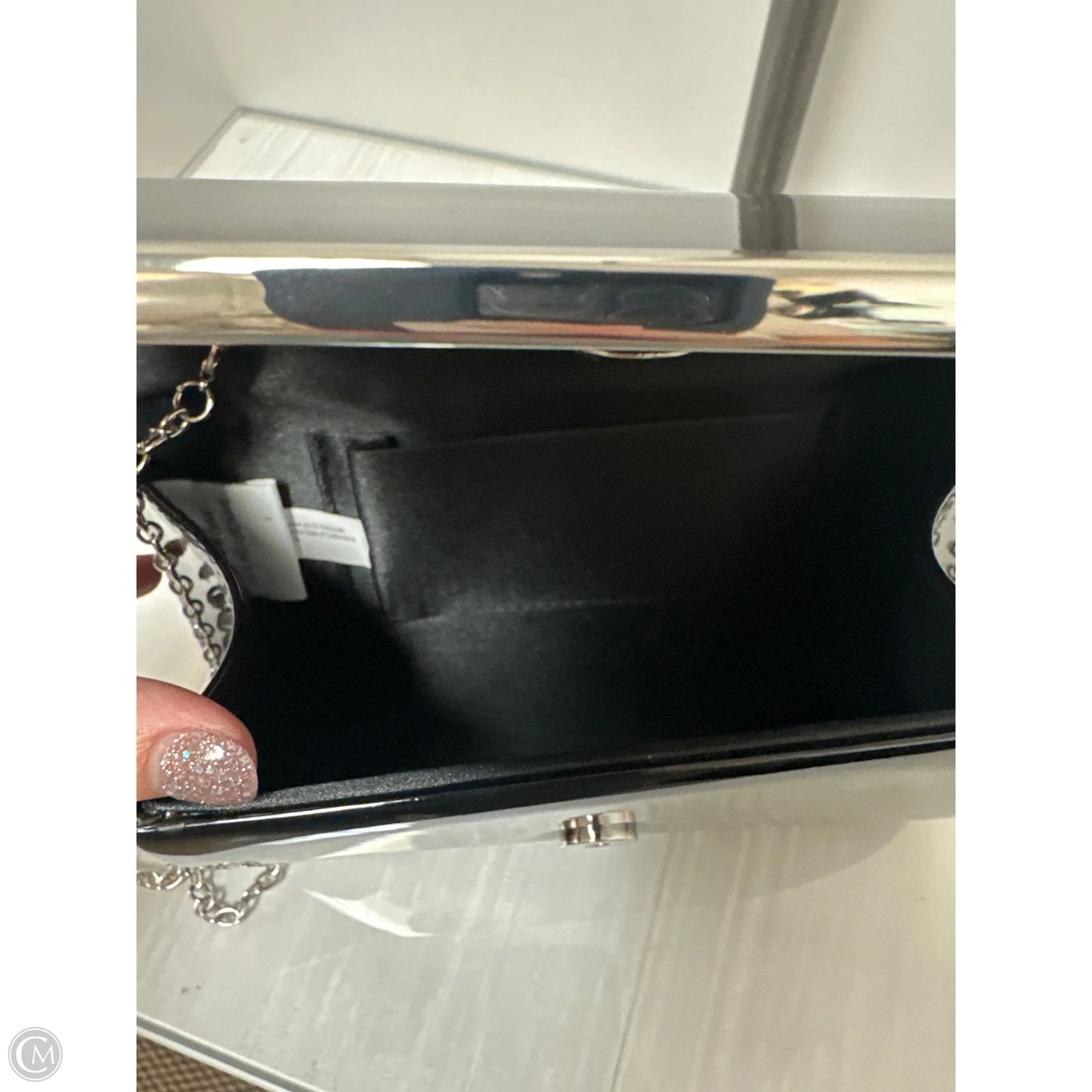 Clutch By Clothes Mentor, Size: Medium