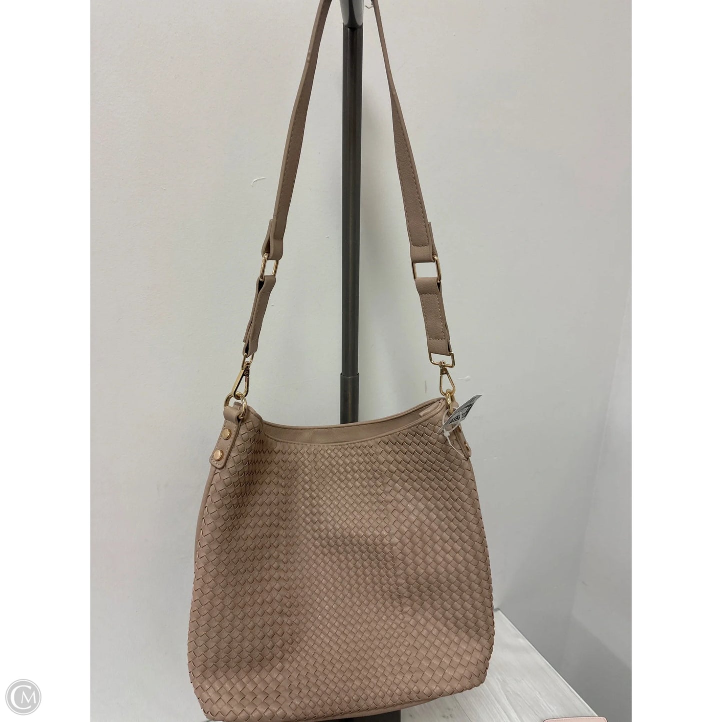 Handbag By Clothes Mentor, Size: Medium