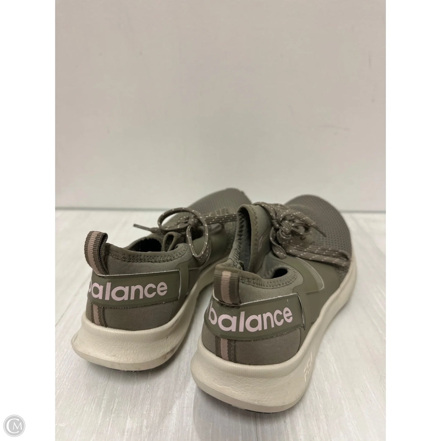Shoes Athletic By New Balance In Green, Size: 10