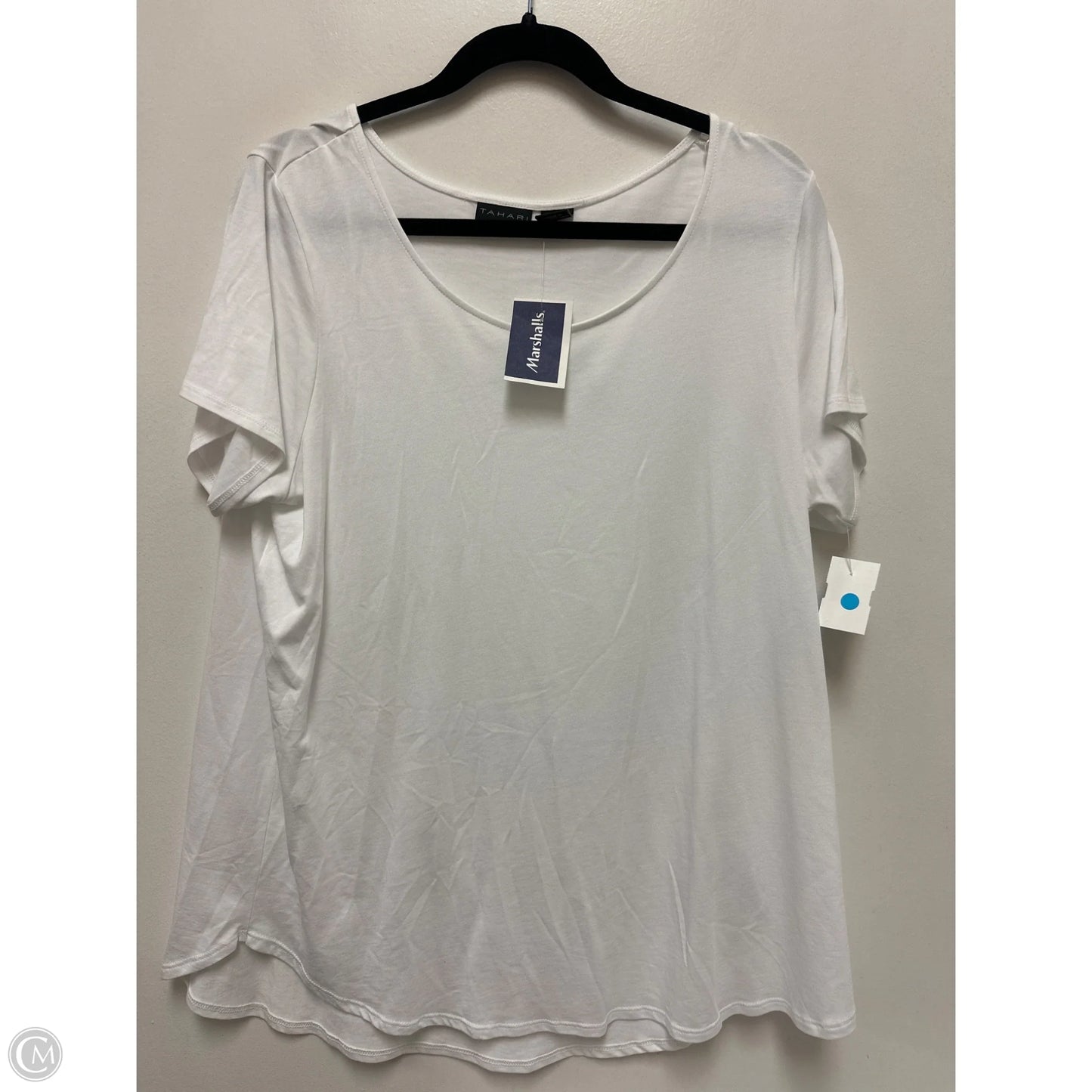 Top Short Sleeve By Tahari By Arthur Levine In White, Size: 1x