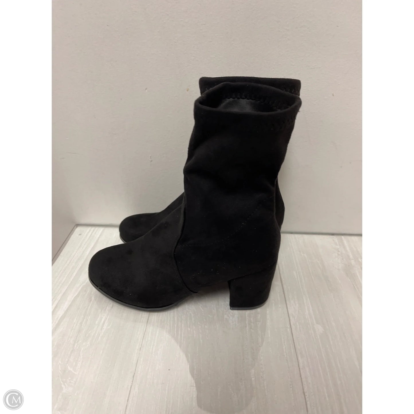 Boots Ankle Heels By Clothes Mentor In Black, Size: 9.5