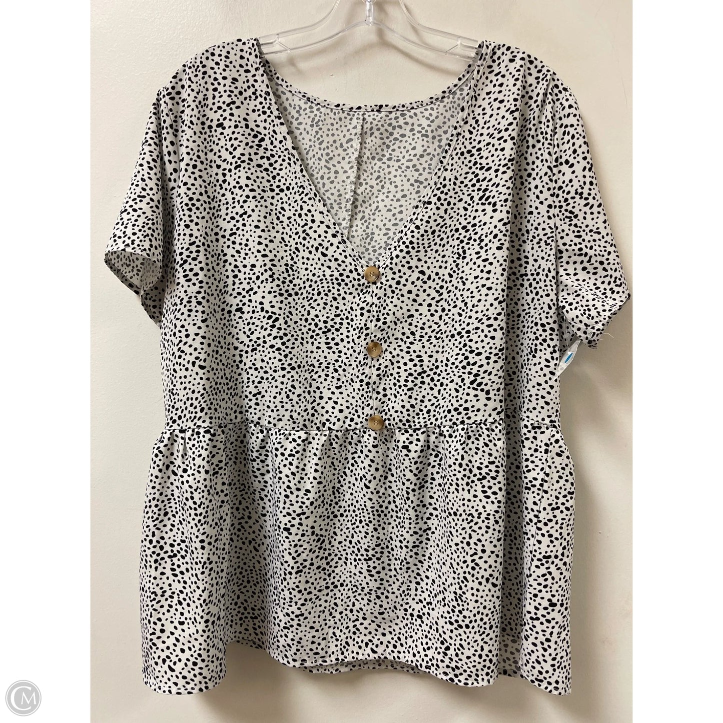 Top Short Sleeve By Clothes Mentor In Black & White, Size: 2x