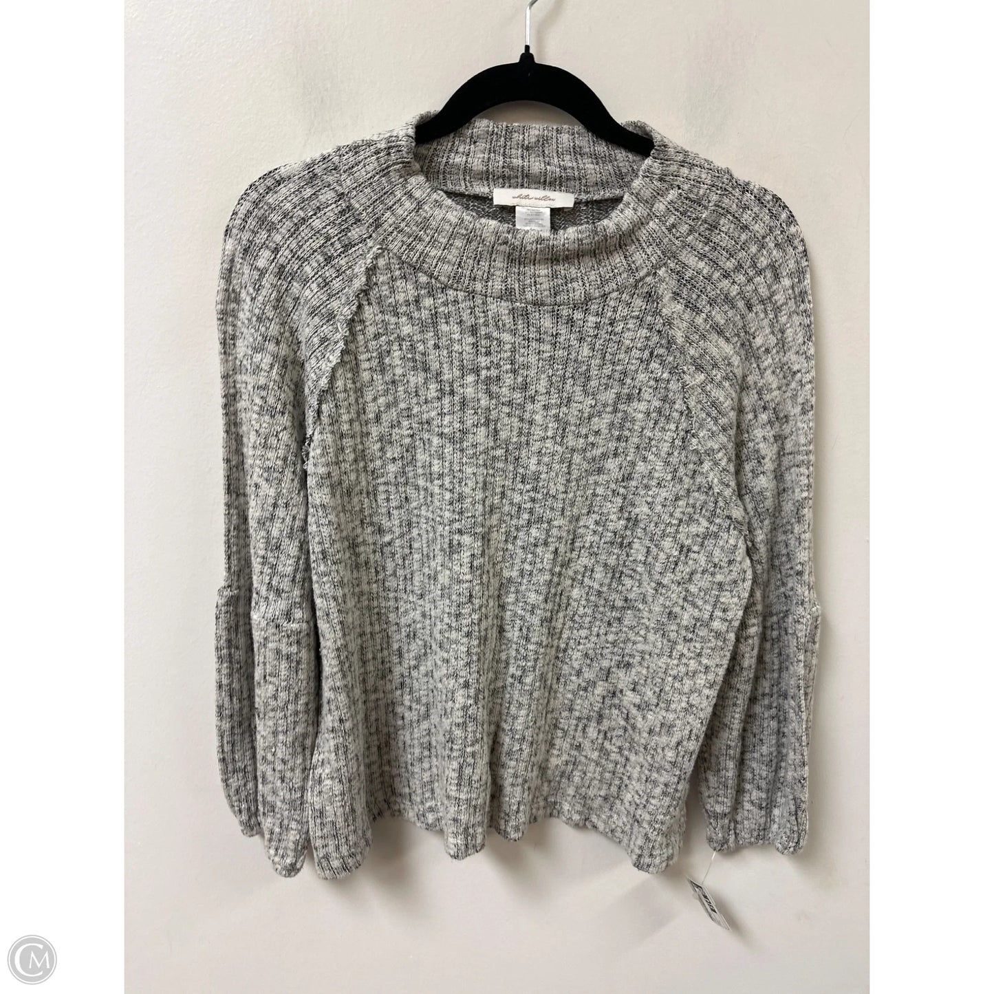 Sweater By Clothes Mentor In Grey, Size: L