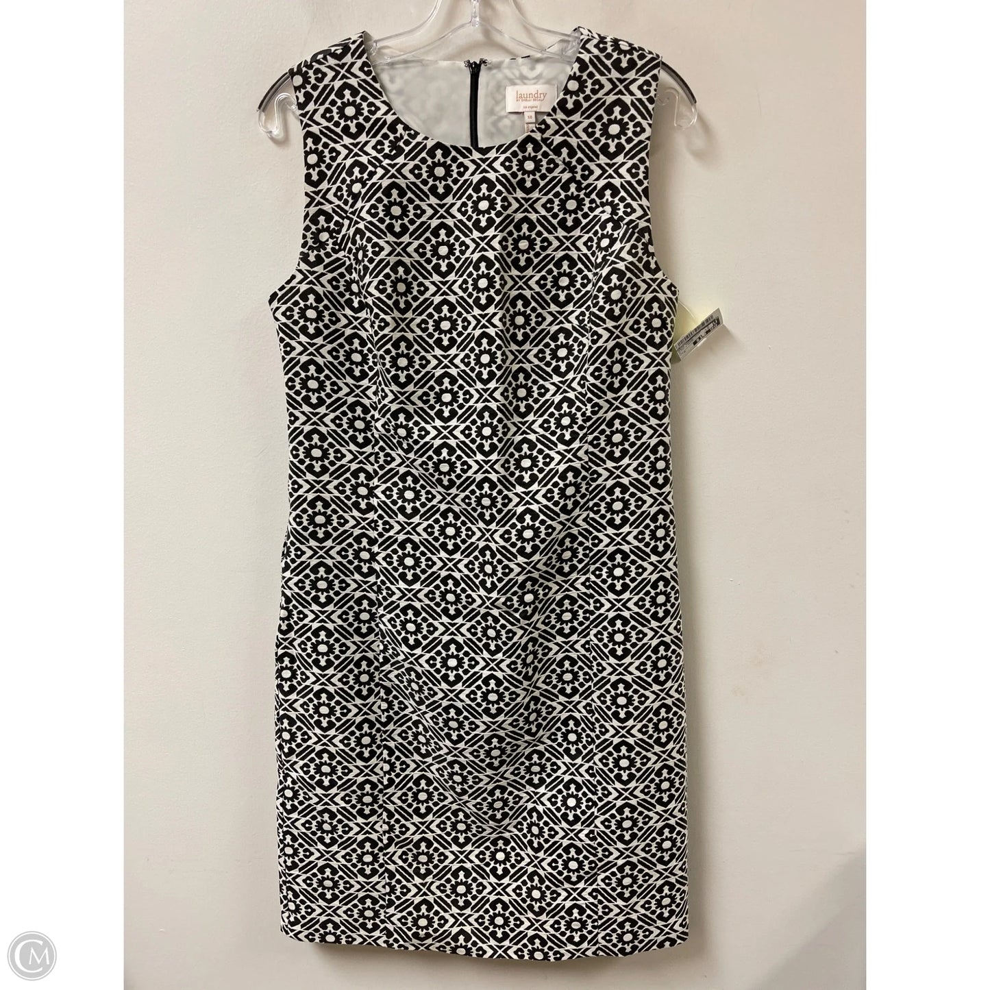 Dress Casual Short By Laundry In Black & White, Size: M
