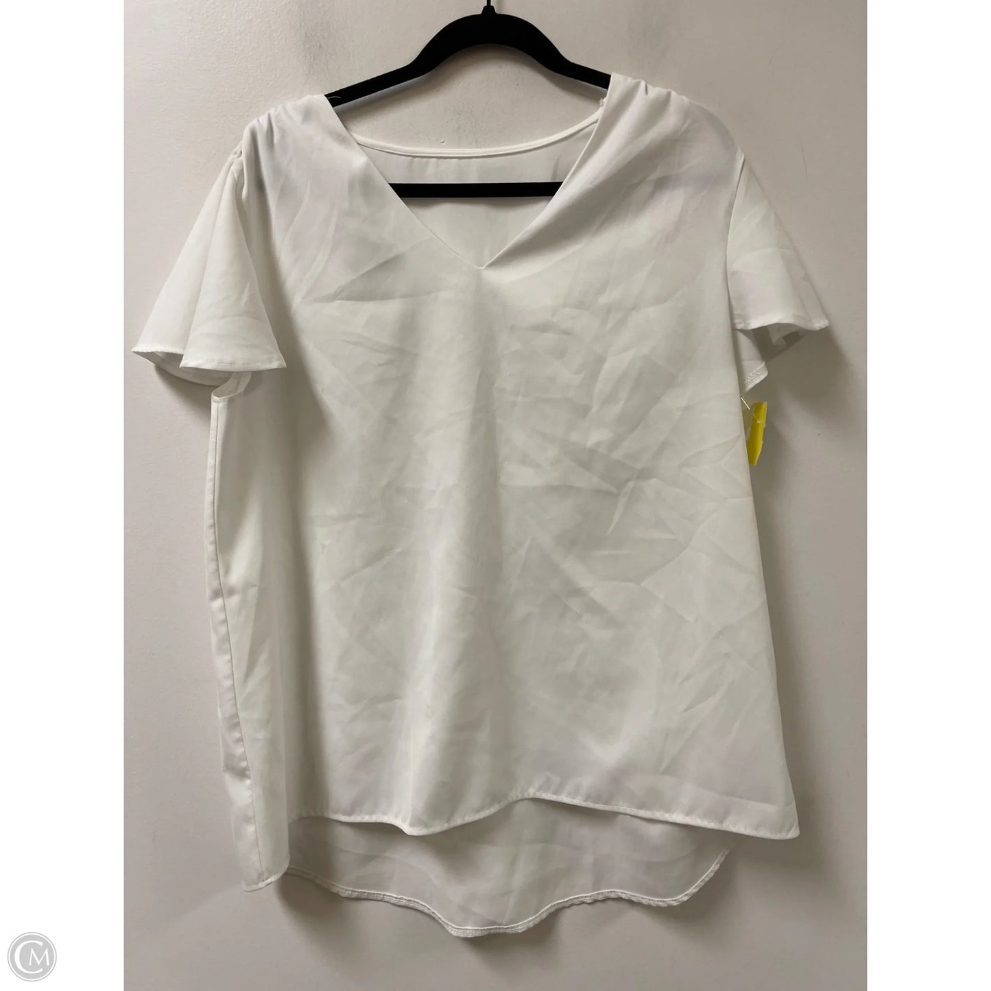 Top Short Sleeve By Clothes Mentor In White, Size: Xl