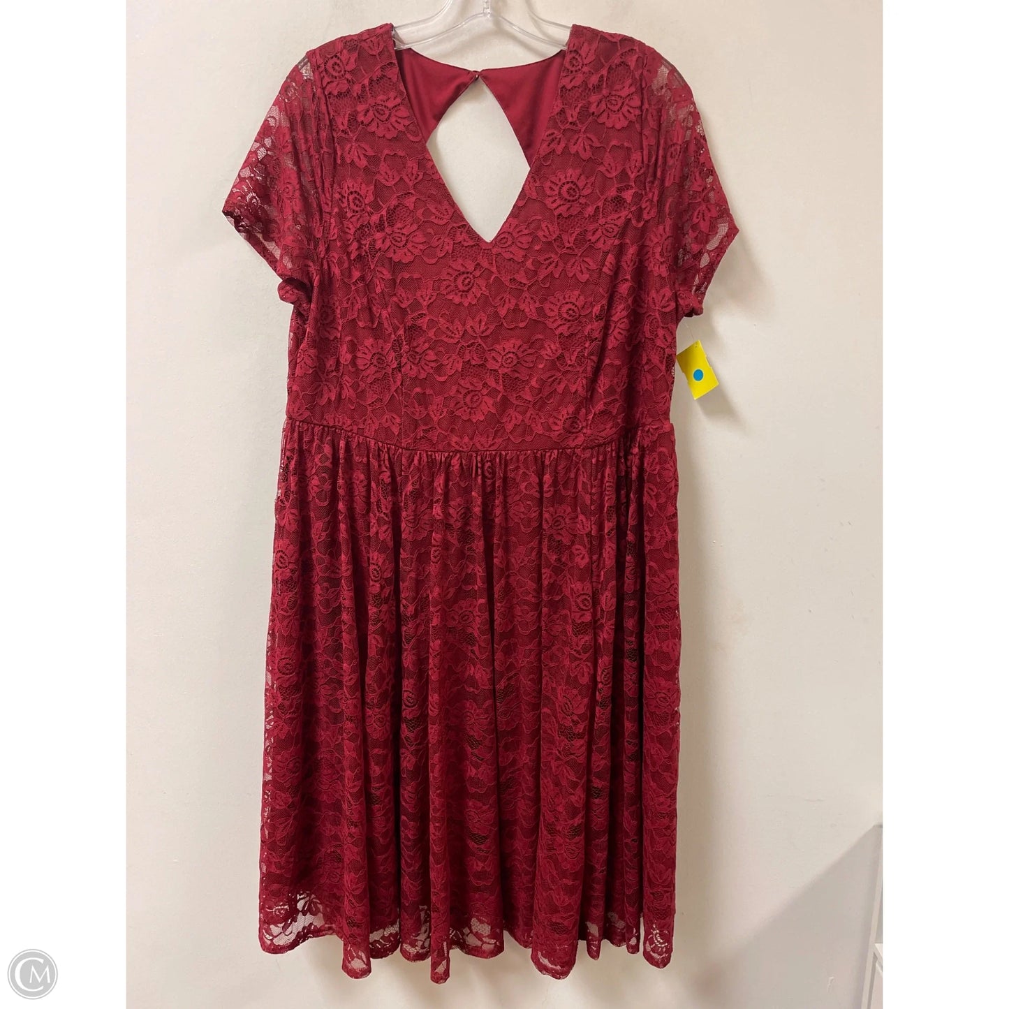 Dress Casual Short By Torrid In Red, Size: L