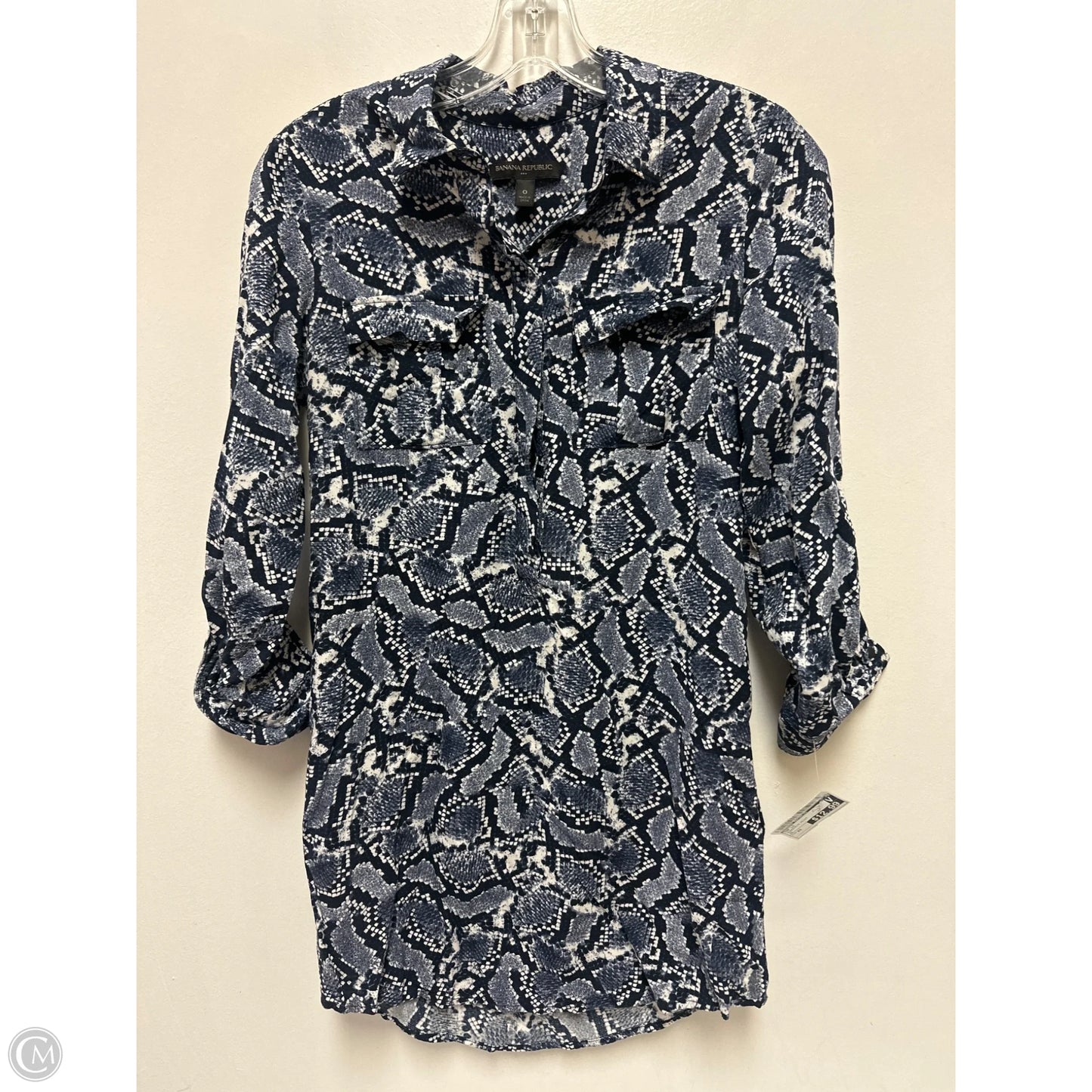 Top Long Sleeve By Banana Republic In Snakeskin Print, Size: Xs