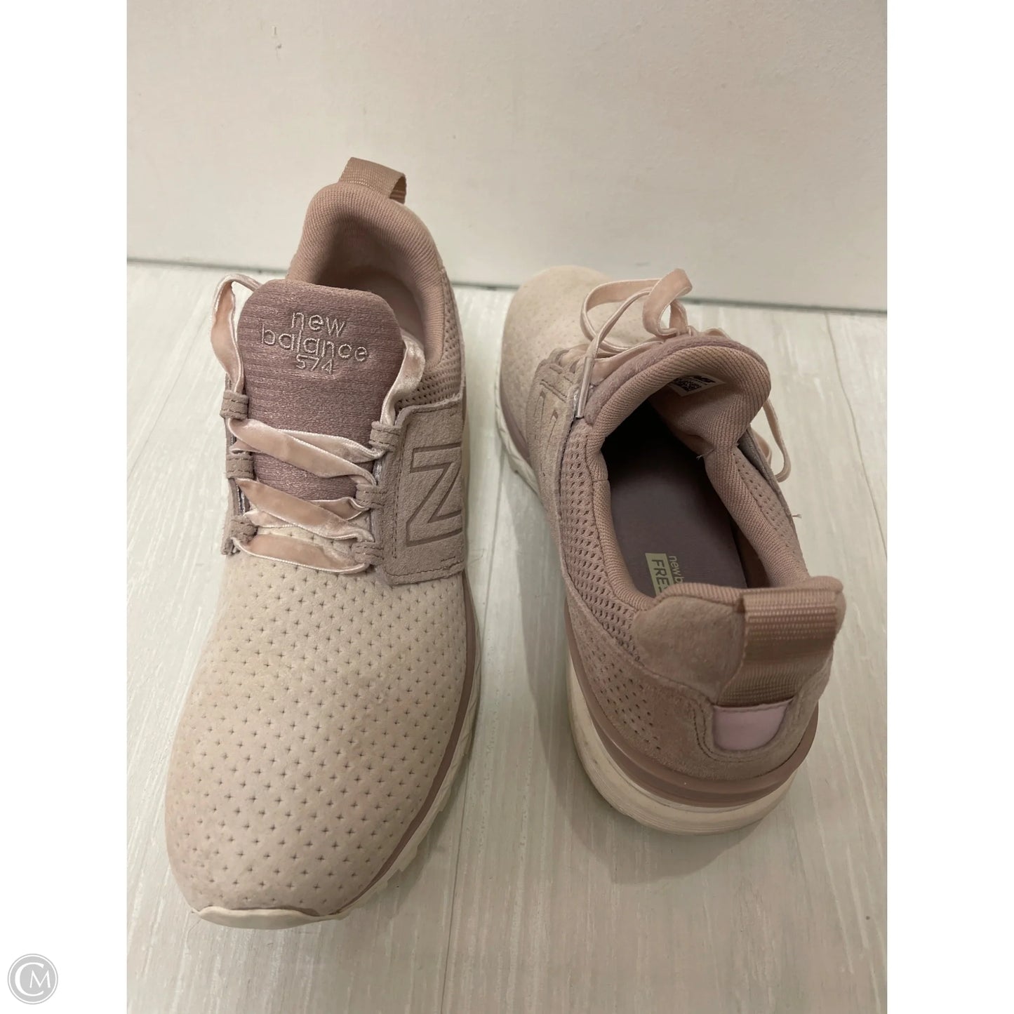 Shoes Athletic By New Balance In Pink, Size: 8