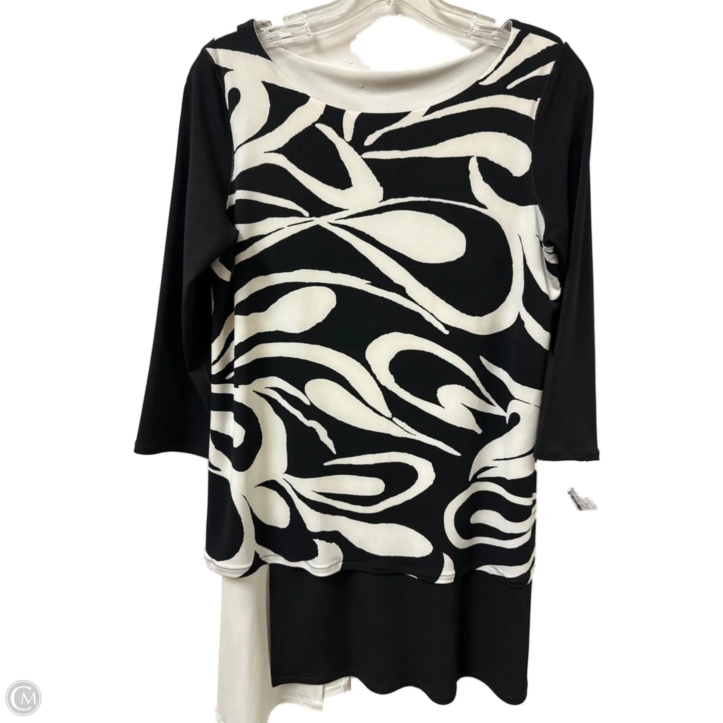 Tunic Long Sleeve By Clothes Mentor In Black & White, Size: S