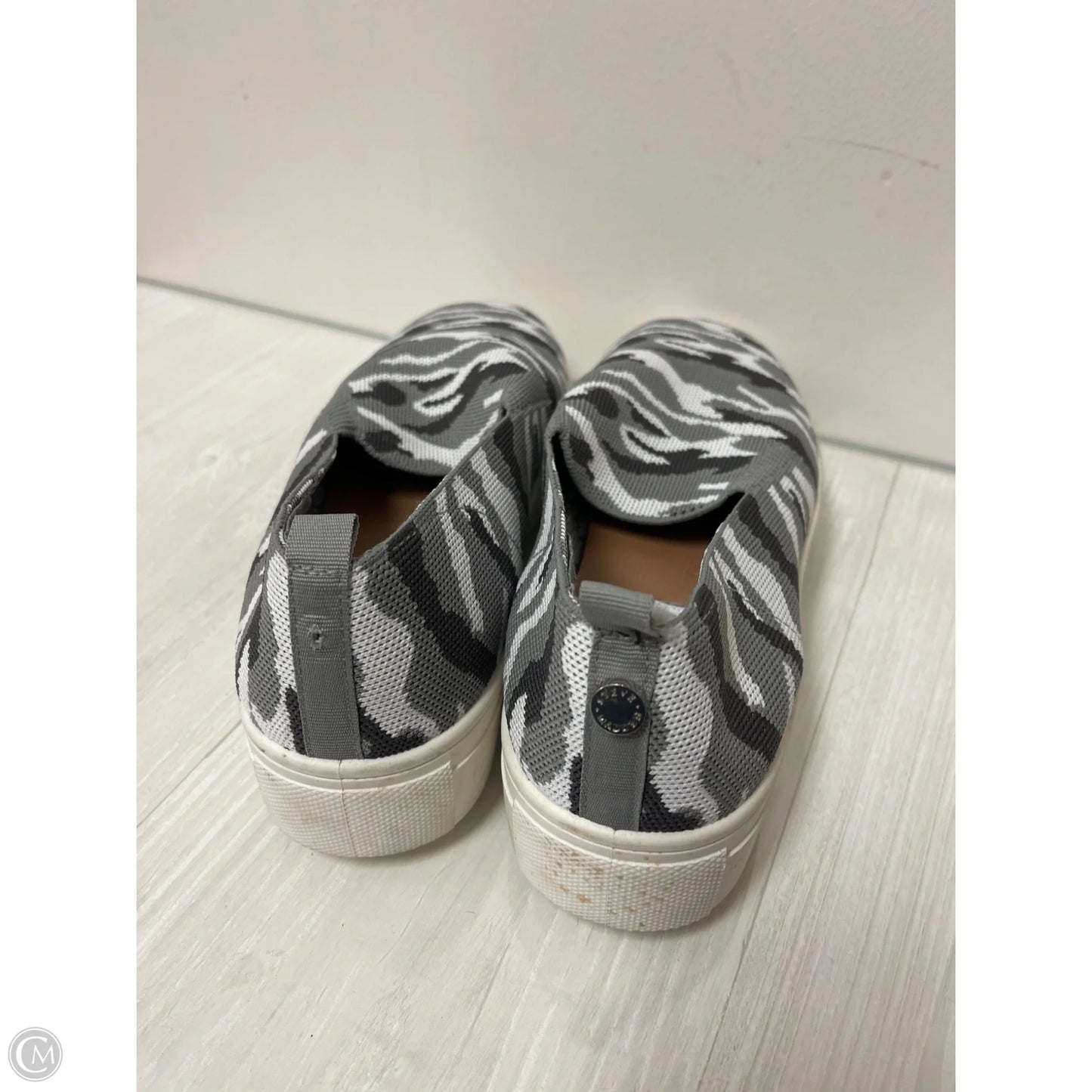 Shoes Flats By Steve Madden In Camouflage Print, Size: 10