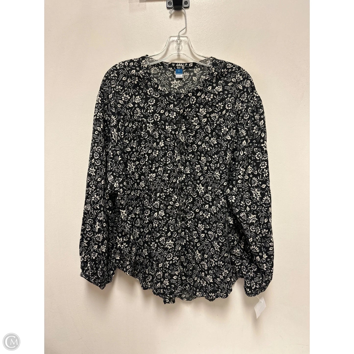 Top Long Sleeve By Old Navy In Black & Cream, Size: Xl