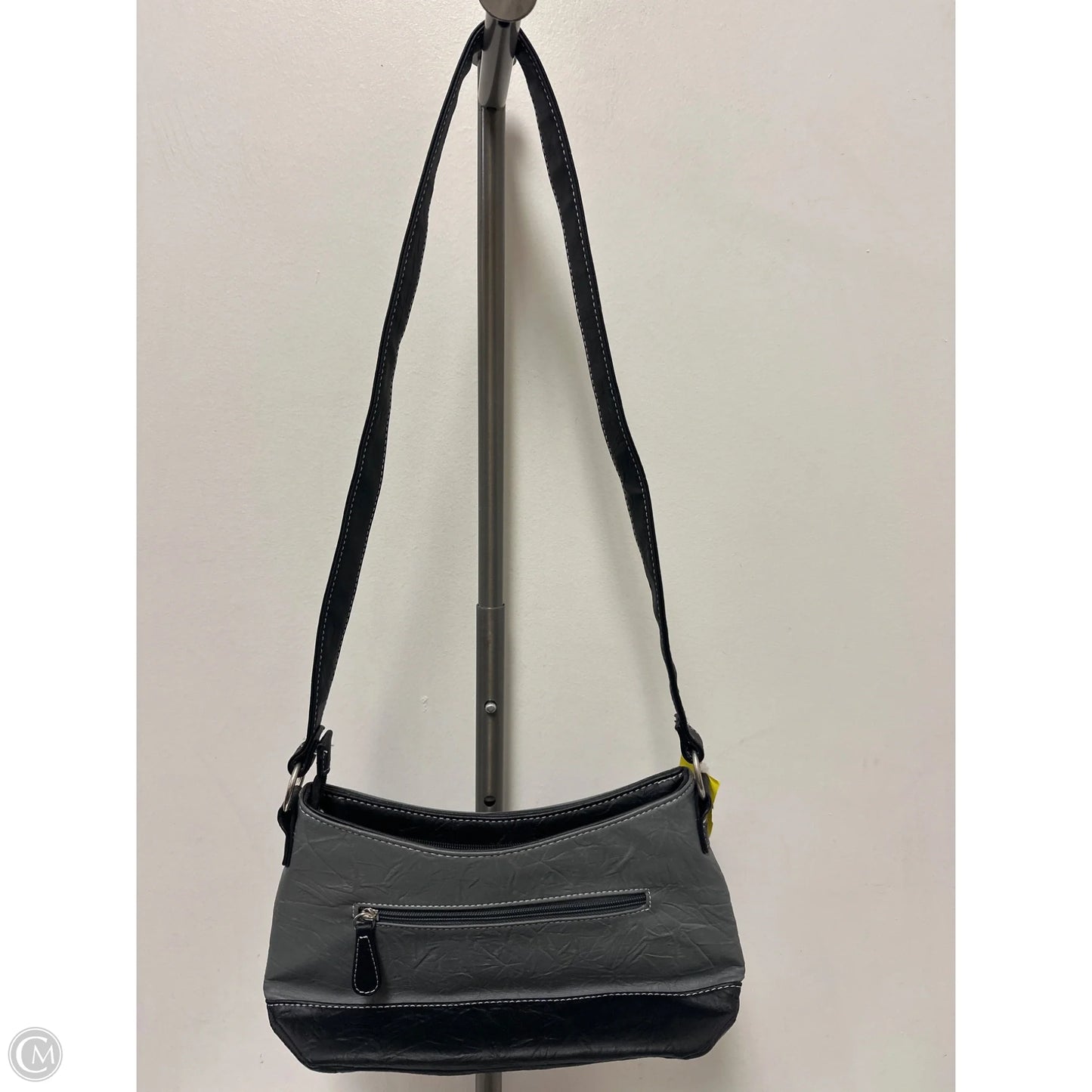 Handbag By Clothes Mentor, Size: Medium