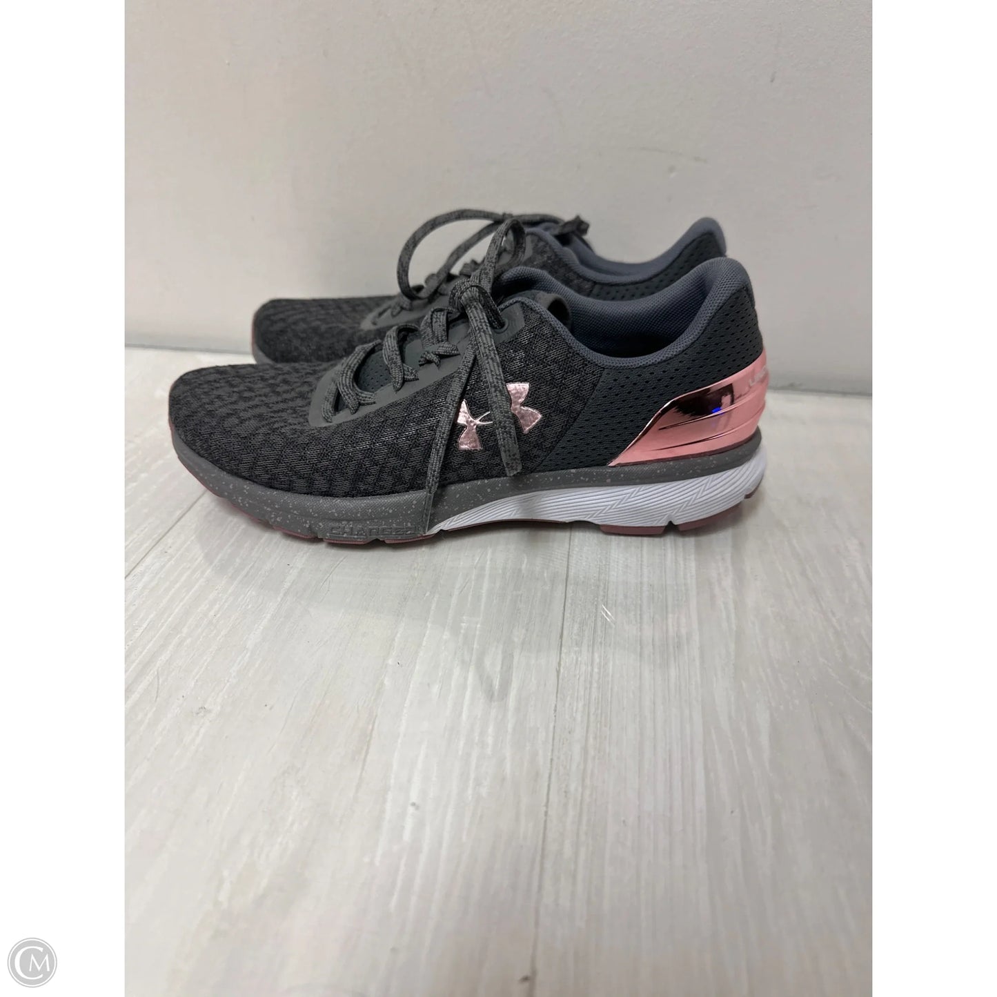 Shoes Athletic By Under Armour In Grey & Pink, Size: 8.5