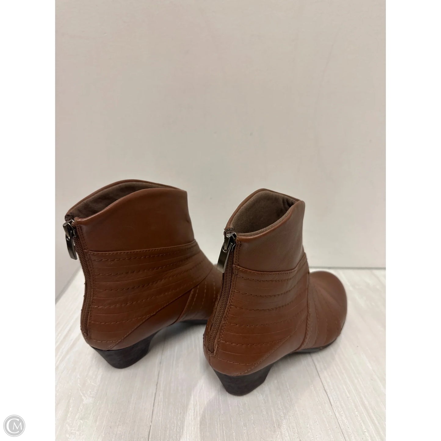 Boots Ankle Heels By Rockport In Brown, Size: 7.5