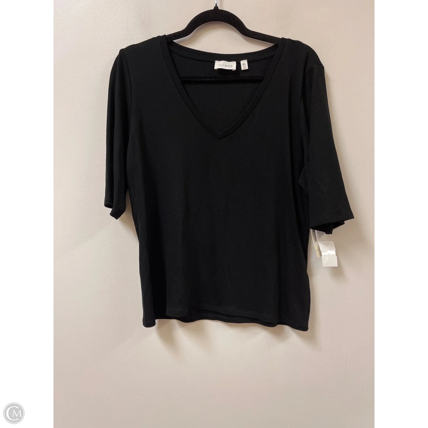 Top Short Sleeve By Cyrus In Black, Size: Xl