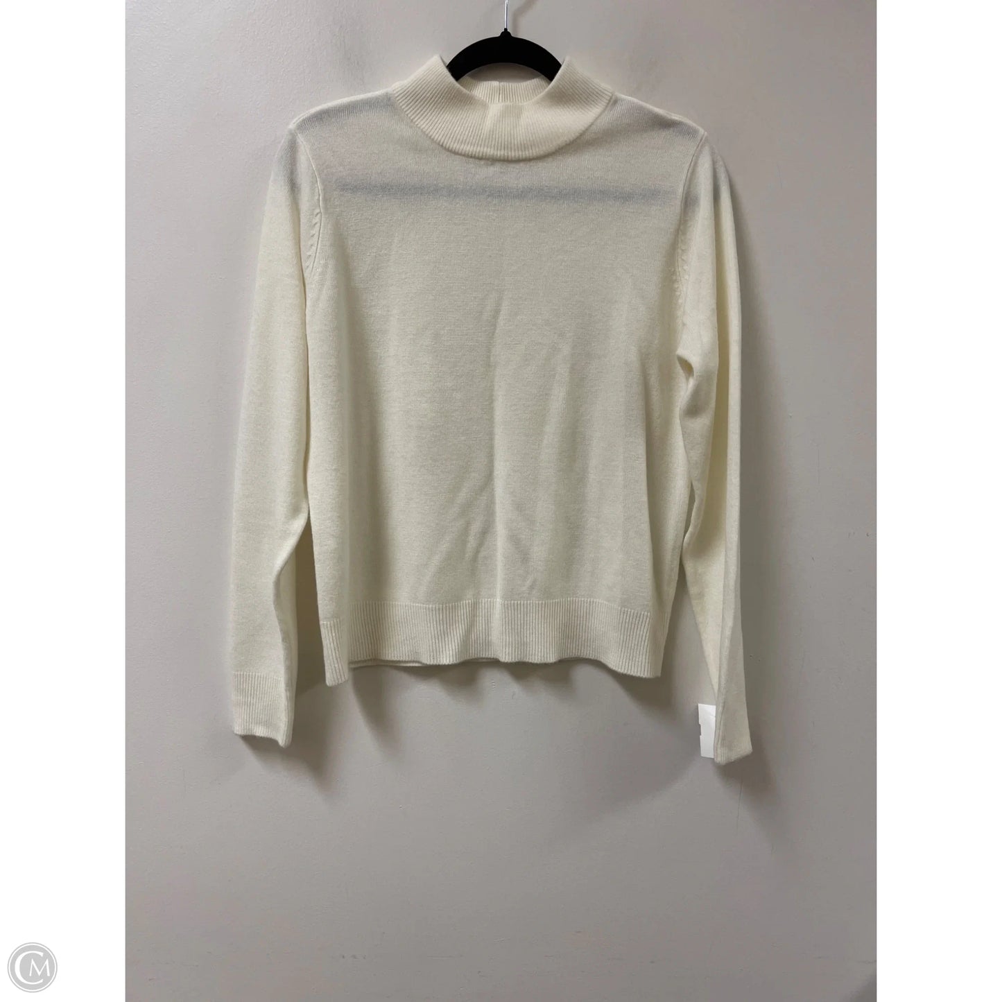 Sweater By Clothes Mentor In Cream, Size: M