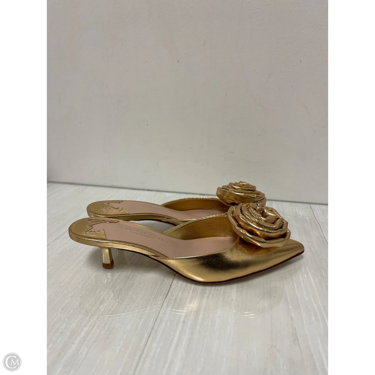 Shoes Heels Kitten By Antonio Melani In Gold, Size: 6.5