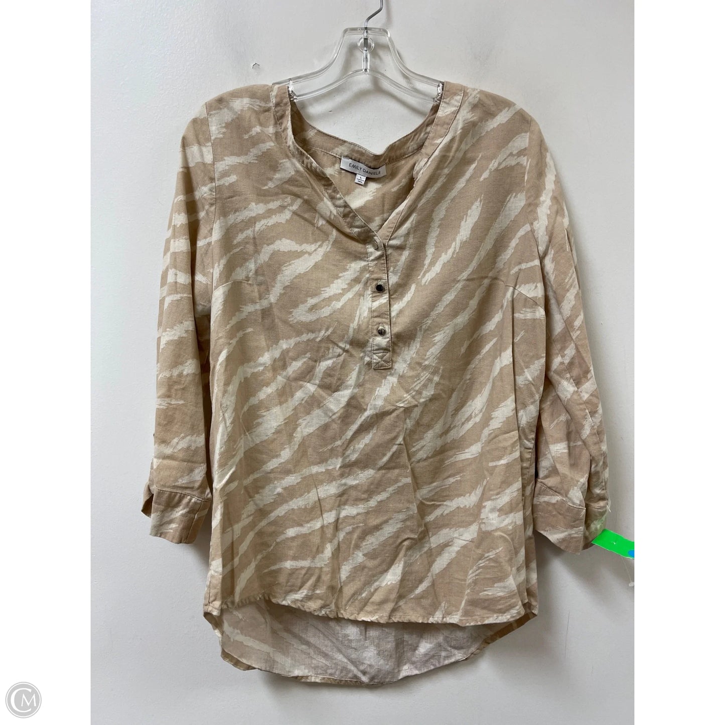 Top Long Sleeve By Emily Daniels In Cream, Size: L