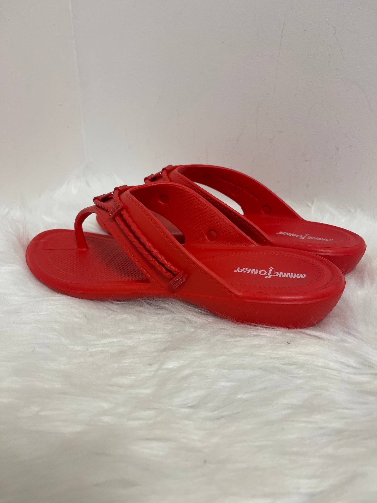 Red Sandals Flats Minnetonka, Size 11