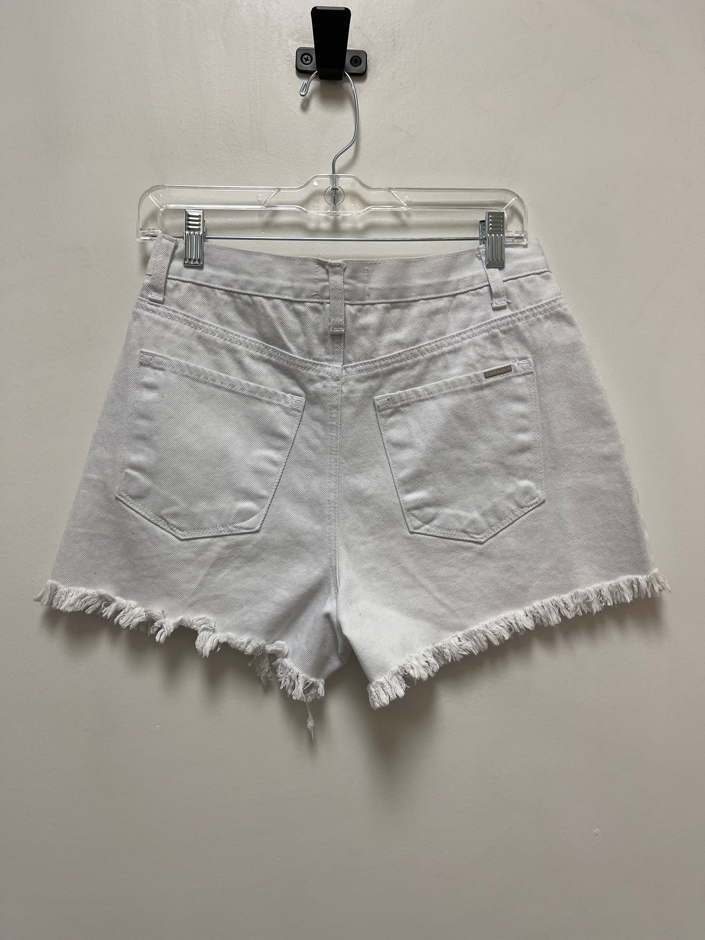 White Shorts Clothes Mentor, Size 8