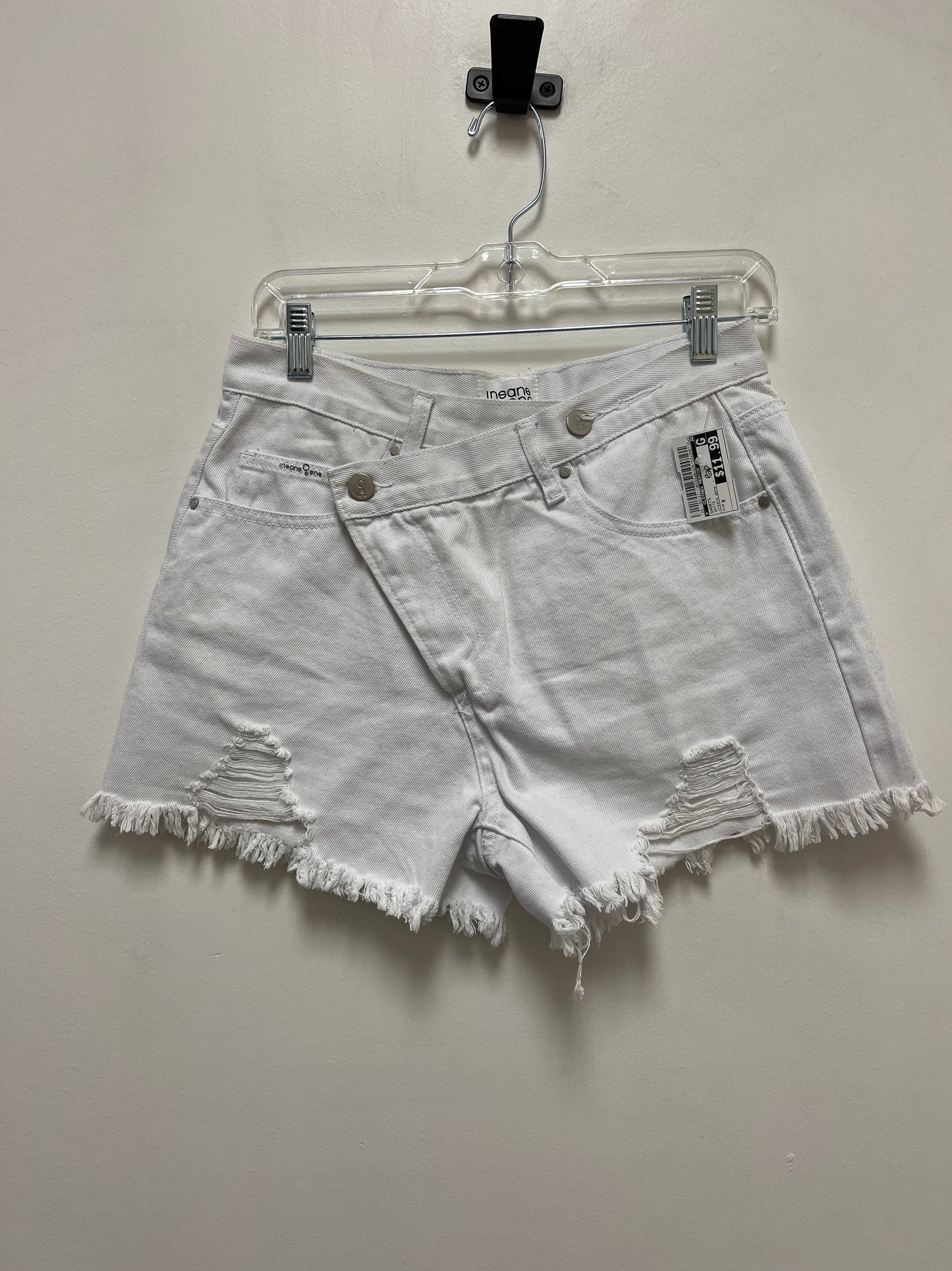 White Shorts Clothes Mentor, Size 8