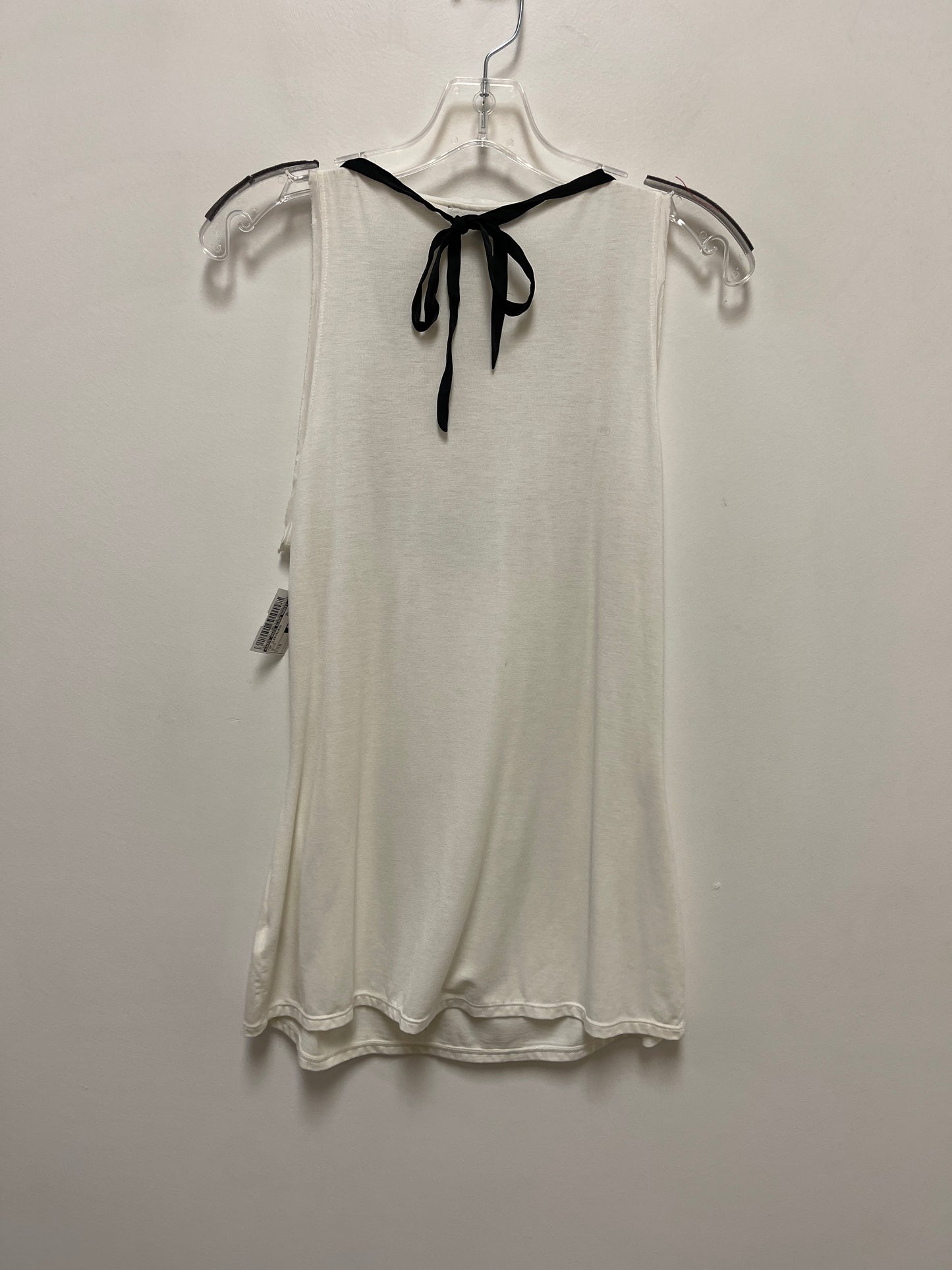 White Top Sleeveless White House Black Market, Size M