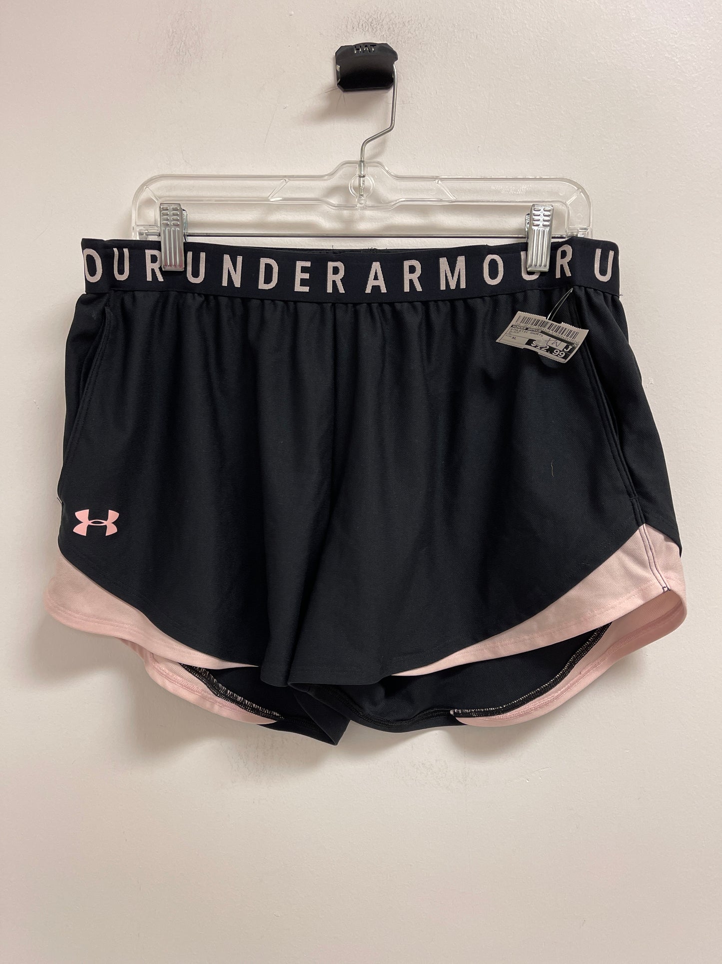 Athletic Shorts By Under Armour In Black, Size: Xl