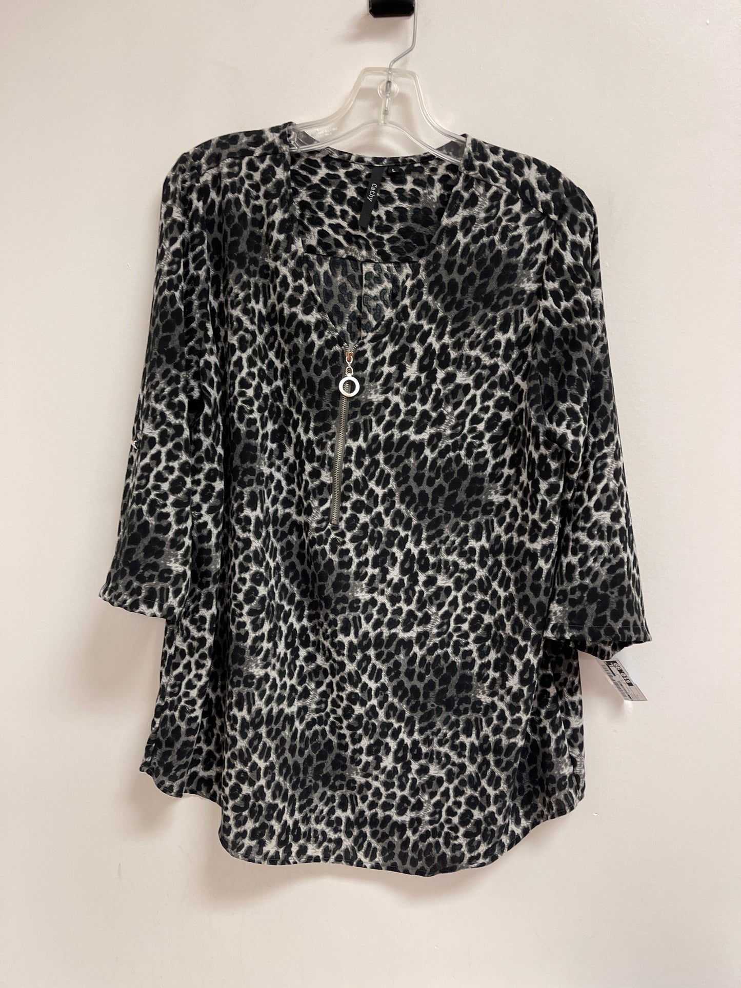 Top Long Sleeve By Clothes Mentor In Animal Print, Size: L