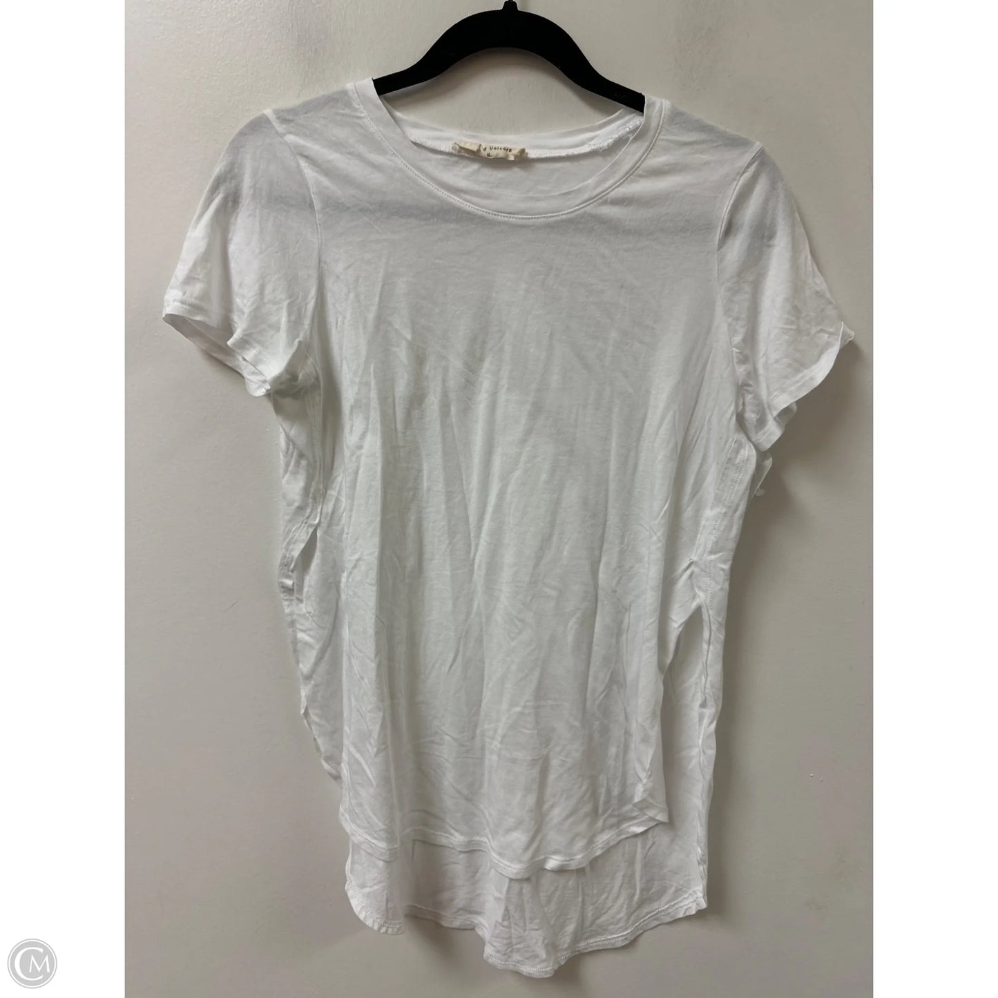 Top Short Sleeve By Clothes Mentor In White & Yellow, Size: M