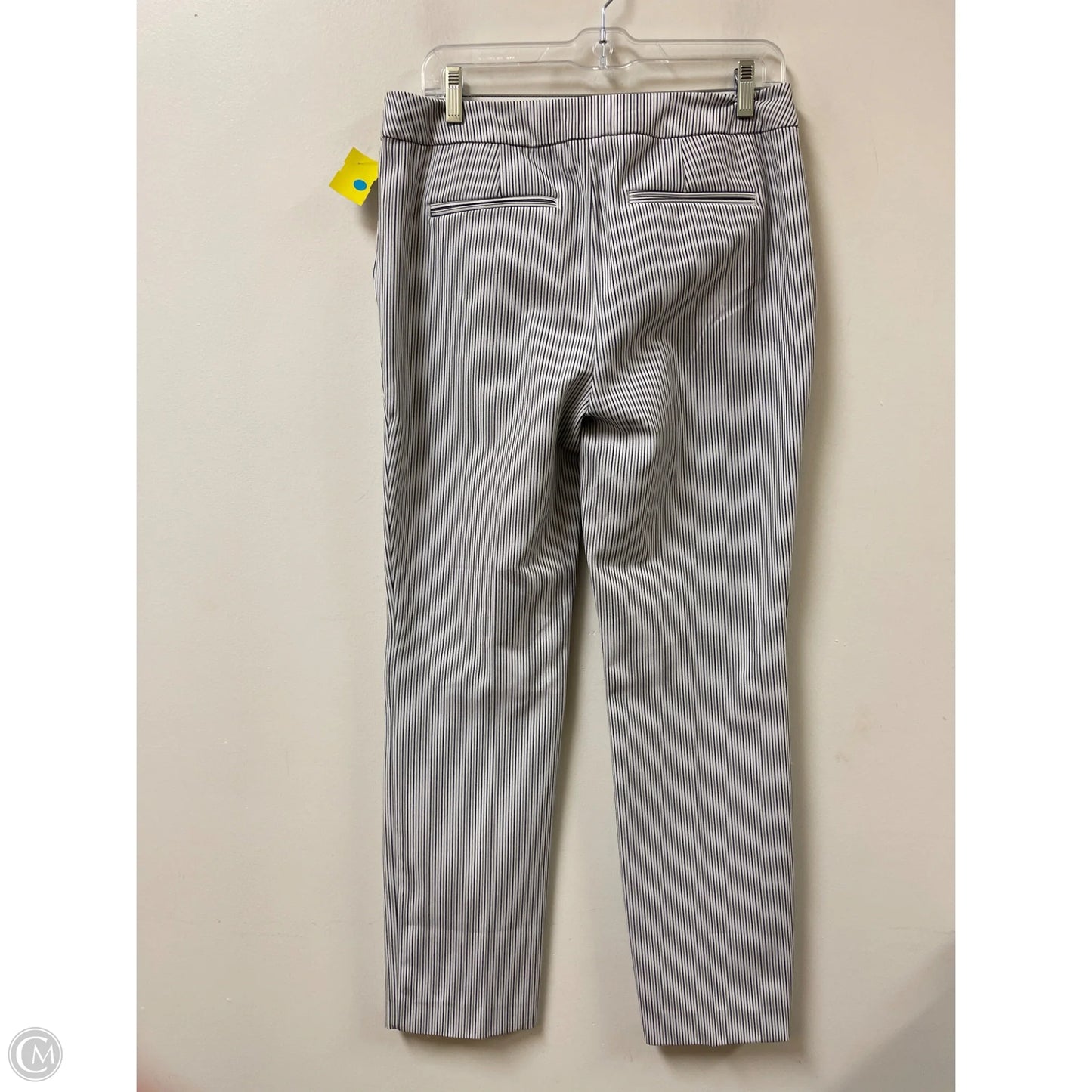 Pants Cropped By Chicos In Striped Pattern, Size: 6