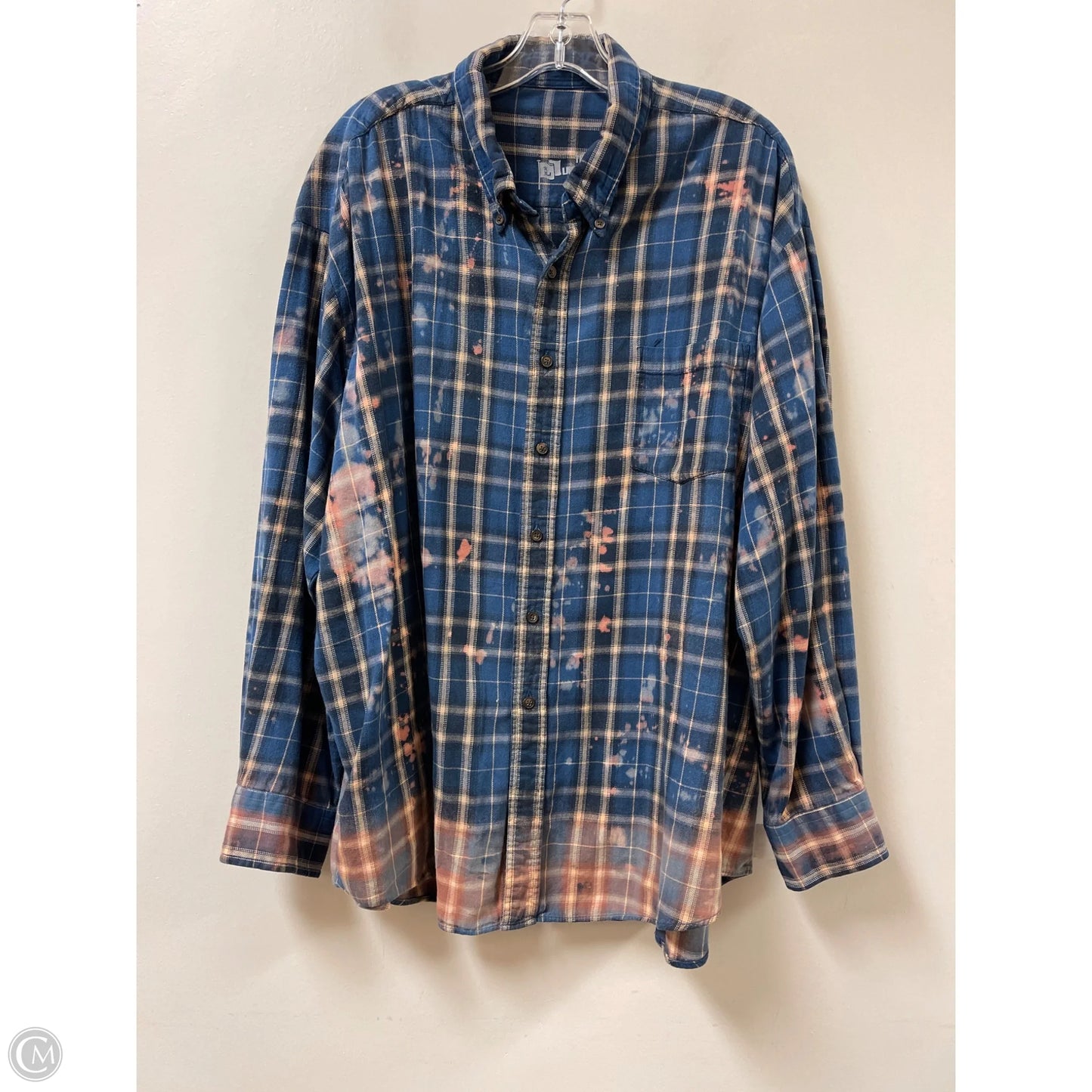 Blouse Long Sleeve By Clothes Mentor In Plaid Pattern, Size: L