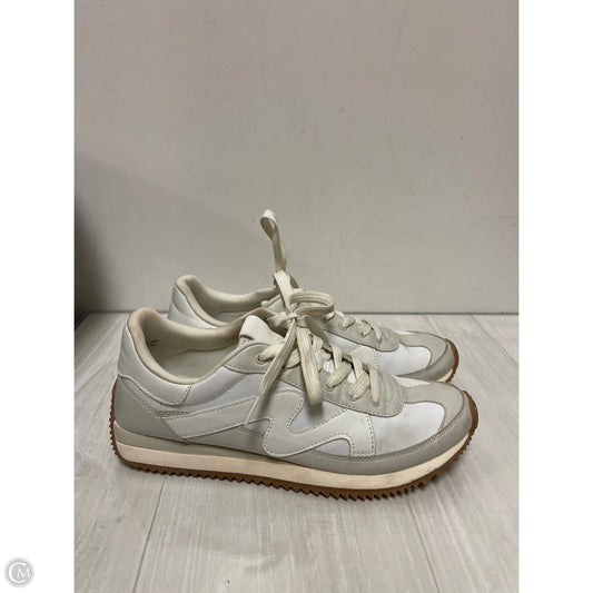 Shoes Sneakers By Clothes Mentor In White, Size: 9.5