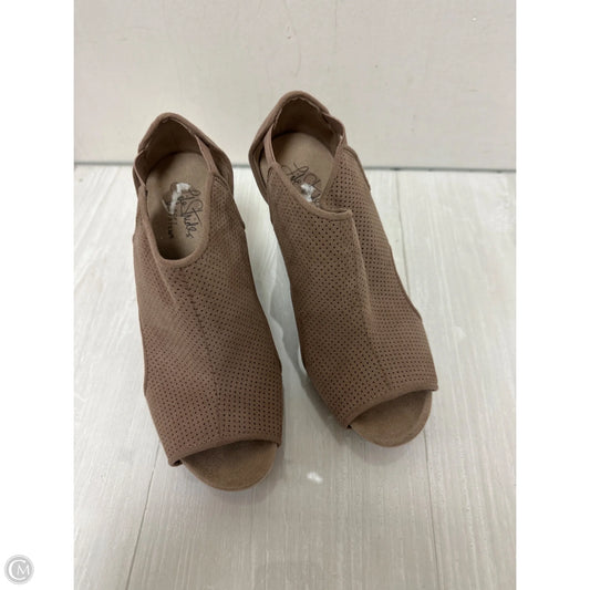 Sandals Heels Wedge By Life Stride In Tan, Size: 6