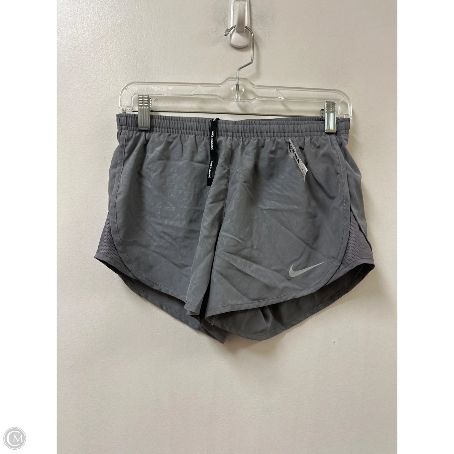 Athletic Shorts By Nike In Grey, Size: Xs