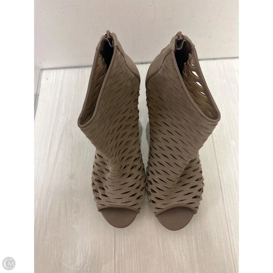Boots Ankle Heels By Clothes Mentor In Tan, Size: 9
