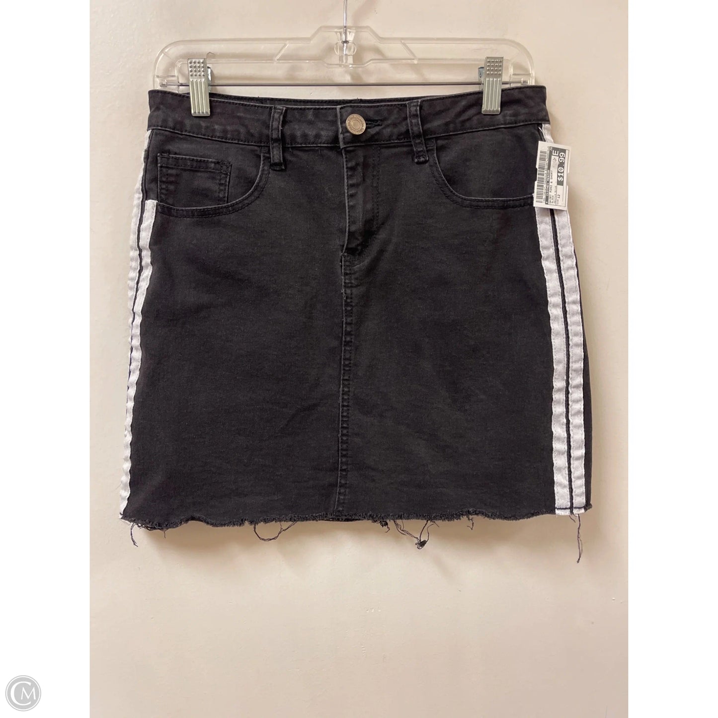 Skirt Mini & Short By Clothes Mentor In Black, Size: 12