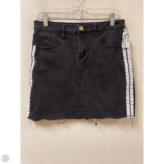 Skirt Mini & Short By Clothes Mentor In Black, Size: 12