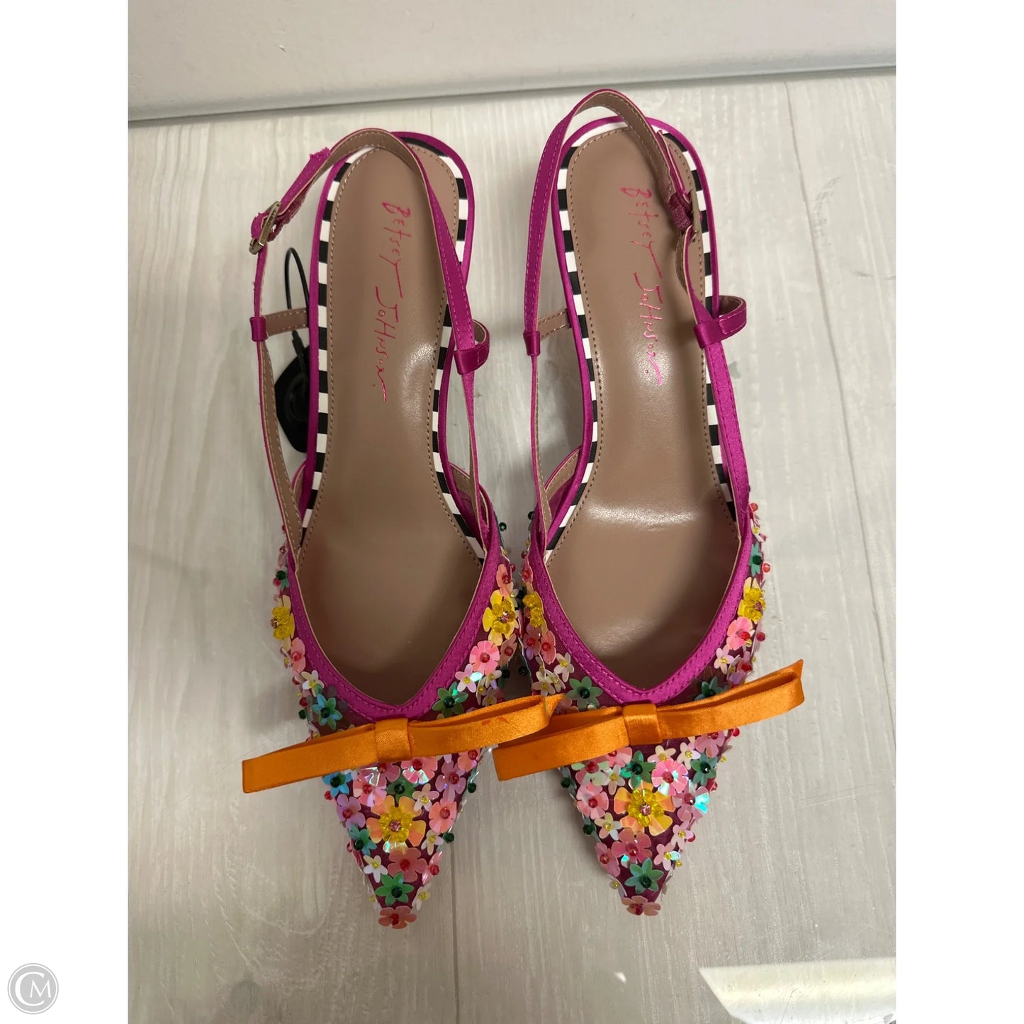Shoes Heels Kitten By Betsey Johnson In Pink, Size: 9.5