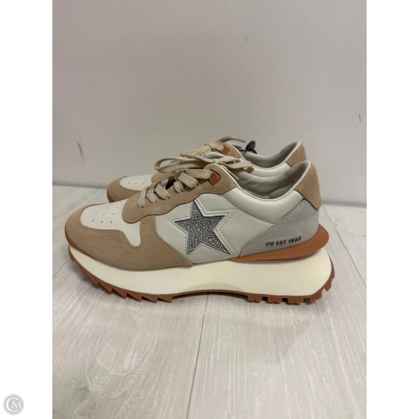 Shoes Sneakers By Vintage Havana In Cream, Size: 10