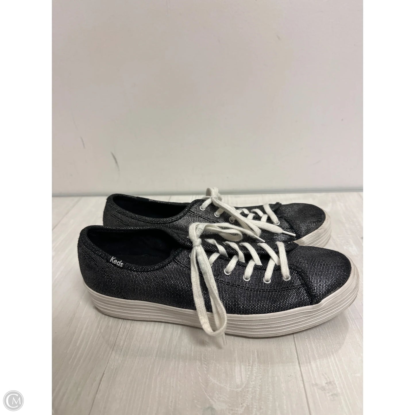 Shoes Sneakers By Keds In Grey, Size: 11