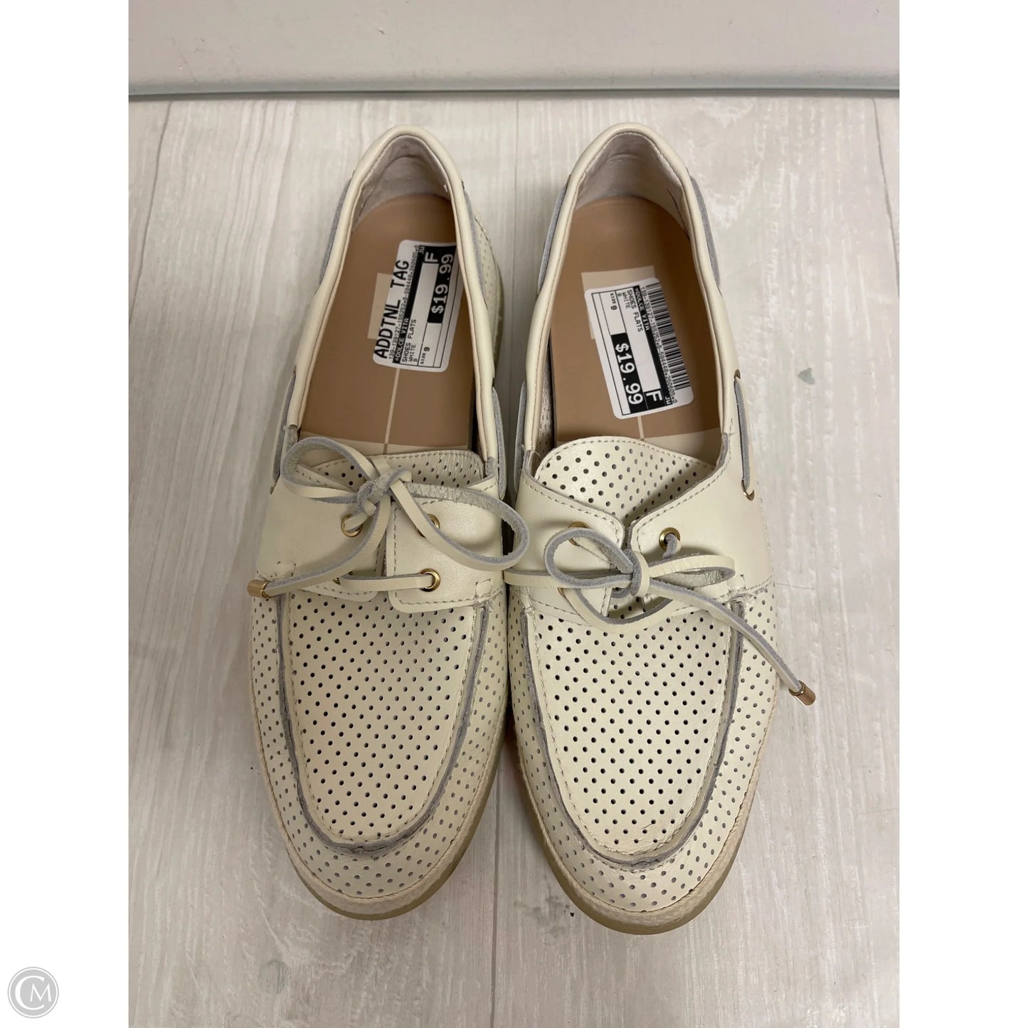 Shoes Flats By Dolce Vita In White, Size: 9