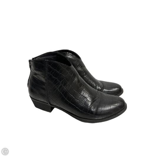 Boots Ankle Heels By Clothes Mentor In Black, Size: 7.5