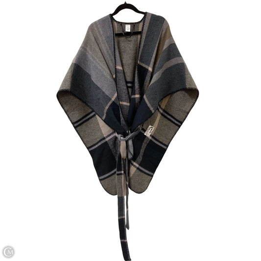 Shawl By Clothes Mentor In Plaid Pattern, Size: Osfm