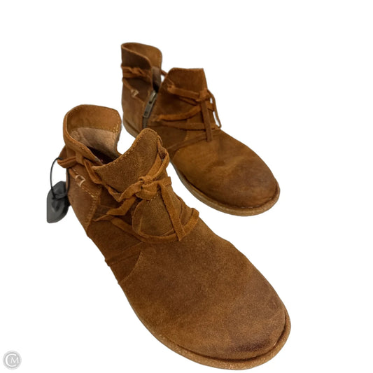 Boots Ankle Flats By Born In Brown, Size: 7